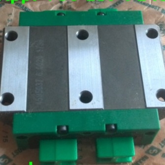 ব্রড ক্যারেজ KWVE15W-V1-G2 লিনিয়ার রিসার্কুলেটিং বল লেয়ার KWVE15W-G3-V2 37x68x21mm